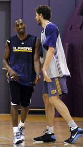 Kobe Bryant, Pau Gasol work out at Lakers' practice yesterday.