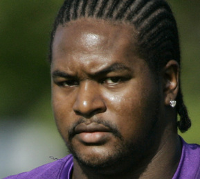 Minnesota Vikings offensive tackle Bryant McKinnie