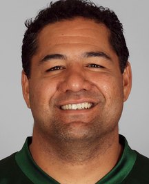 Kimo von Oelhoffen, a defensive tackle, signed for one year.