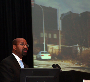 Mayor Nutter speaks last night at Independence Seaport Museum.
