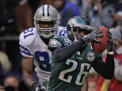 Philadelphia Eagles cornerback Lito Sheppard drops into coverage