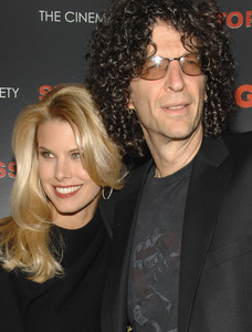 Taking the plunge, Howard Stern and Beth Ostrosky got married Friday in New York.