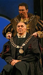 Frank Langella (seated) isSir Thomas More and Patrick Page is King Henry VIII in the revival.