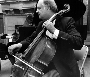 Bert Gates Phillips in 1987. The cellist with the Philadelphia Orchestra started a summer music camp for teenagers.