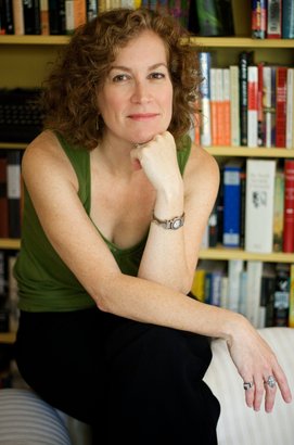 Lynn Rosen brings behind-the-scenes knowledge of authors and publishing to her "Sneak Peek at Next Year's Bestsellers" classes.