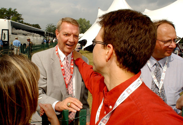 Phillies announcer Harry Kalas dead at 73 – The Denver Post