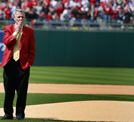 Philadelphia Phillies announcer Harry Kalas waves to the crowd during  ceremonies honoring the Hall of Fame broadcaster before the start of the  Phillies game against the St. Louis Cardinals, Sunday, Aug. 18