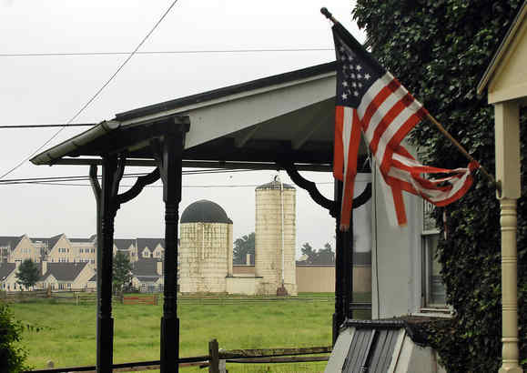 Philadelphia Eagles - Flagpole Farm