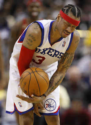 76ers' Iverson sidelined with arthritis in knee