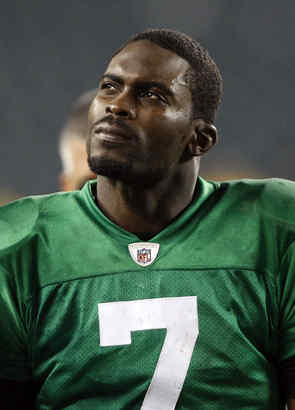 Michael Vick Stays With Philadelphia Eagles - Gang Green Nation