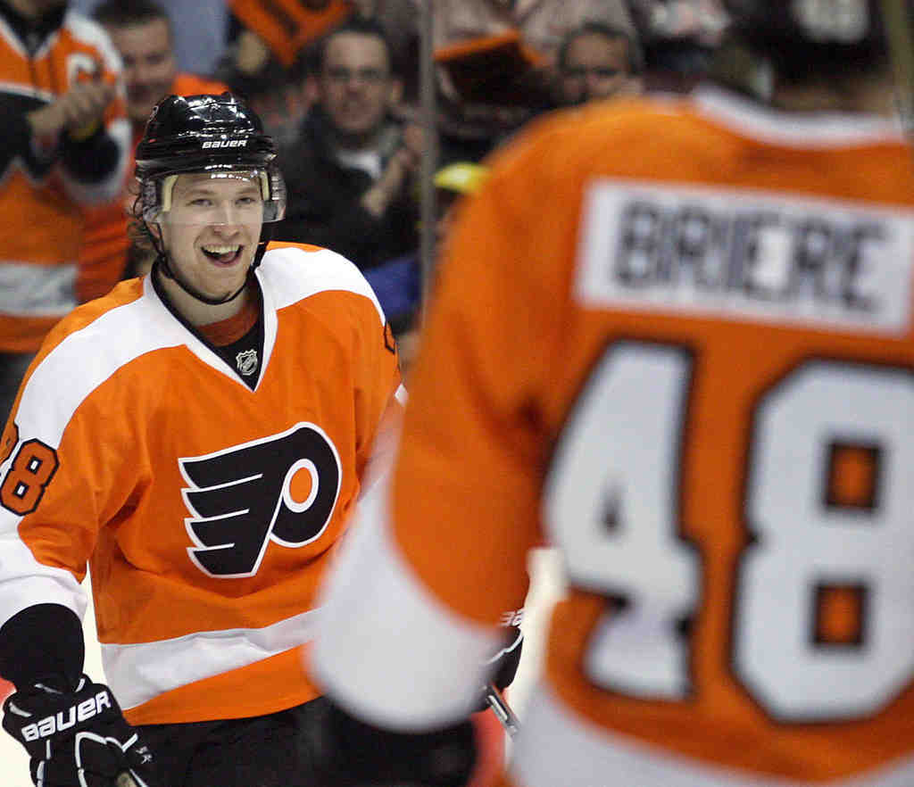 Flyers name Danny Briere special assistant to GM; Claude Giroux saluted at  practice