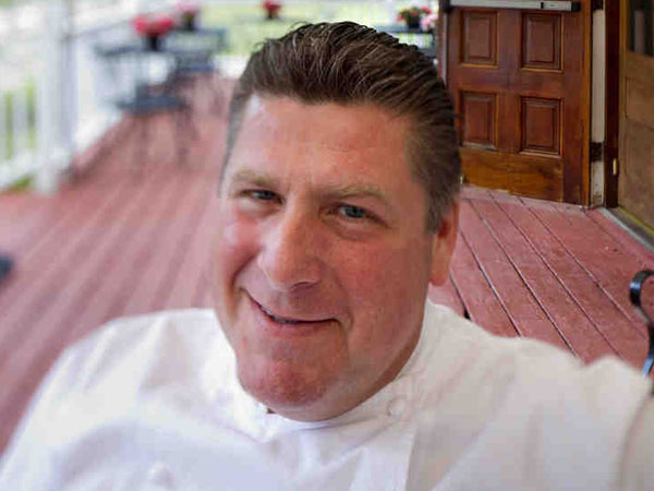 Health scare for <b>chef Tony</b> Clark - 20110520_inq_sgdine20_600