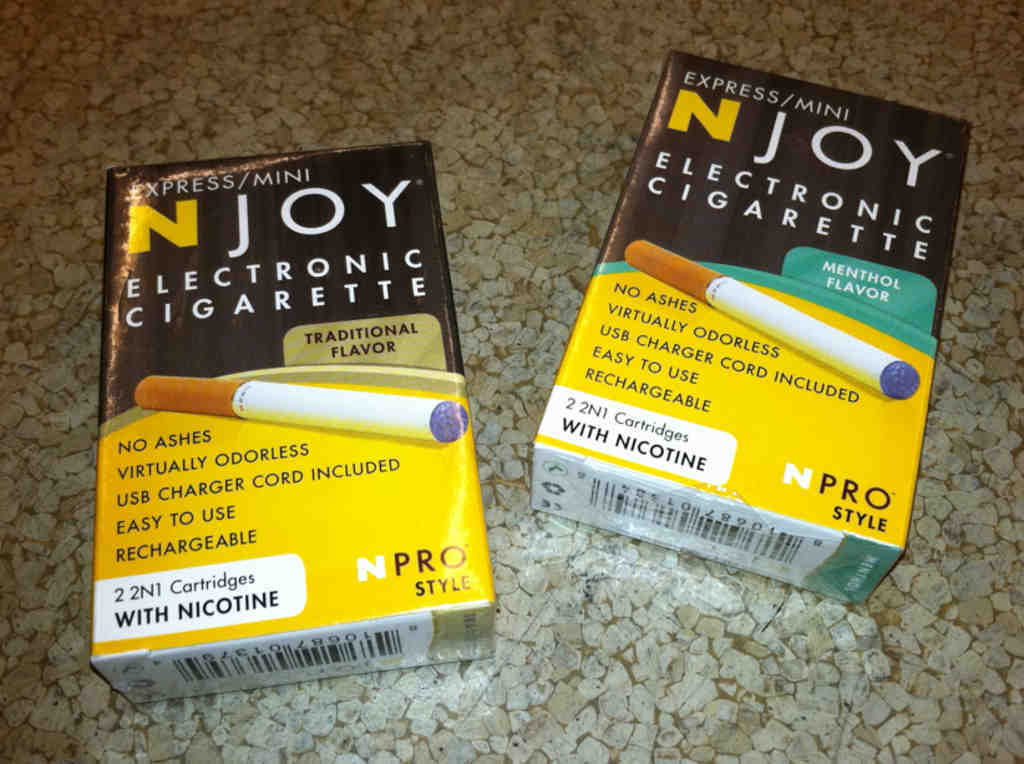 smokeless non tobacco cigarette Mint ZERO Pouches and replace the hand Plans for the First E-cigarette