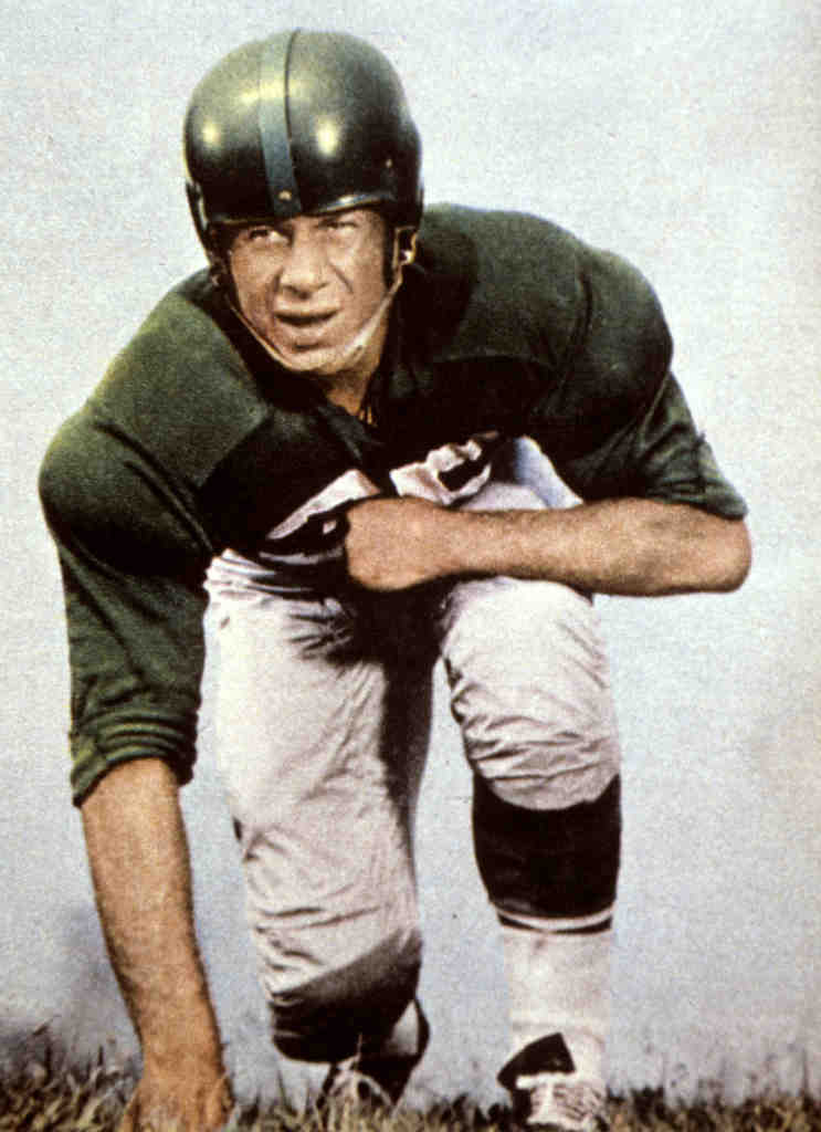 Pete Pihos Leads the Eagles' Charge in 1951