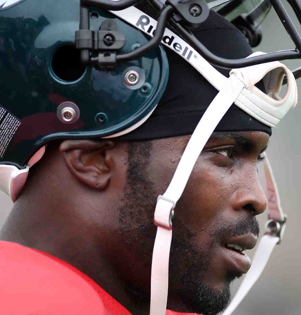 Vick's a $100m man, NFL News