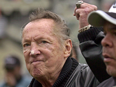 Oakland Raiders owner Al Davis dead at 82