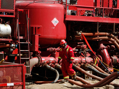 Fracking in Colorado. The EPA emphasized the Wyoming case differed from fracking methods used elsewhere. (David Zalubowski / Associated Press, File)