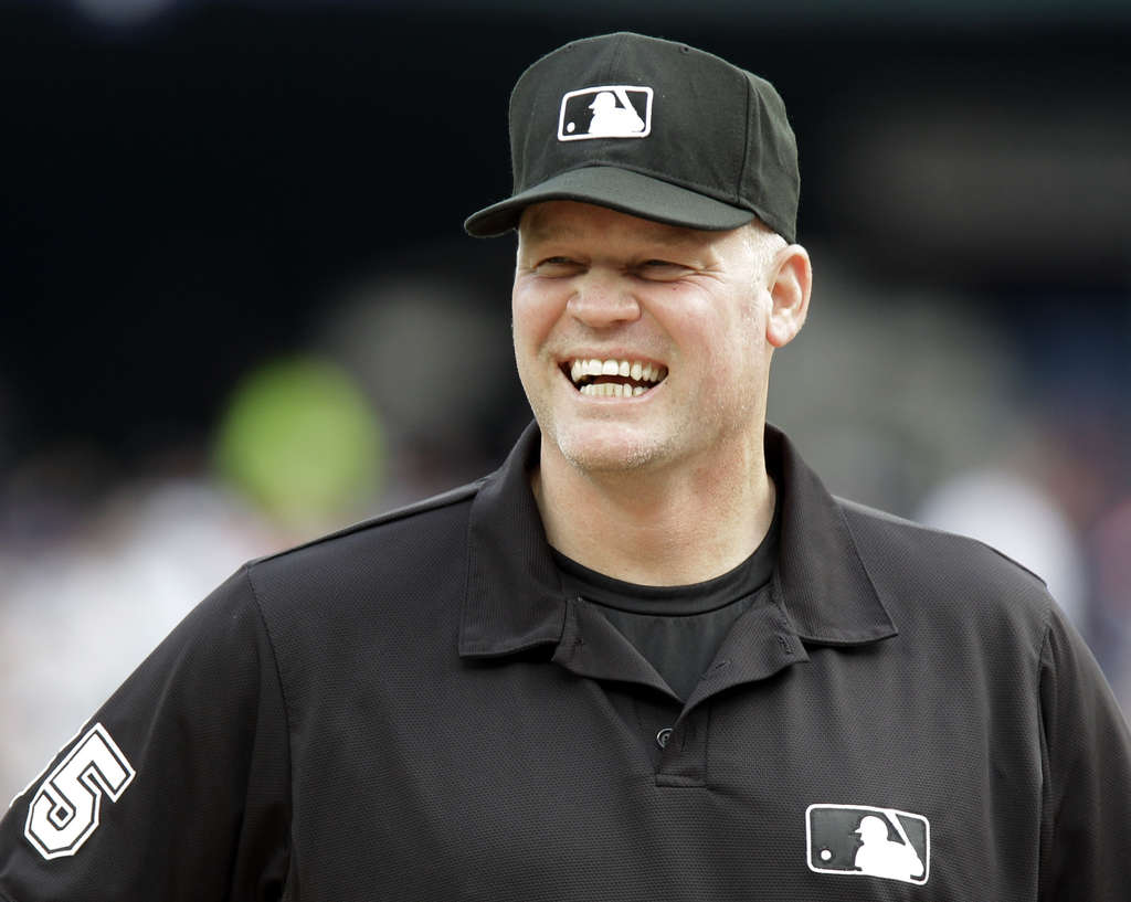 Ted Barrett to head NLCS umpires, Alfonso Márquez ALCS umps - The