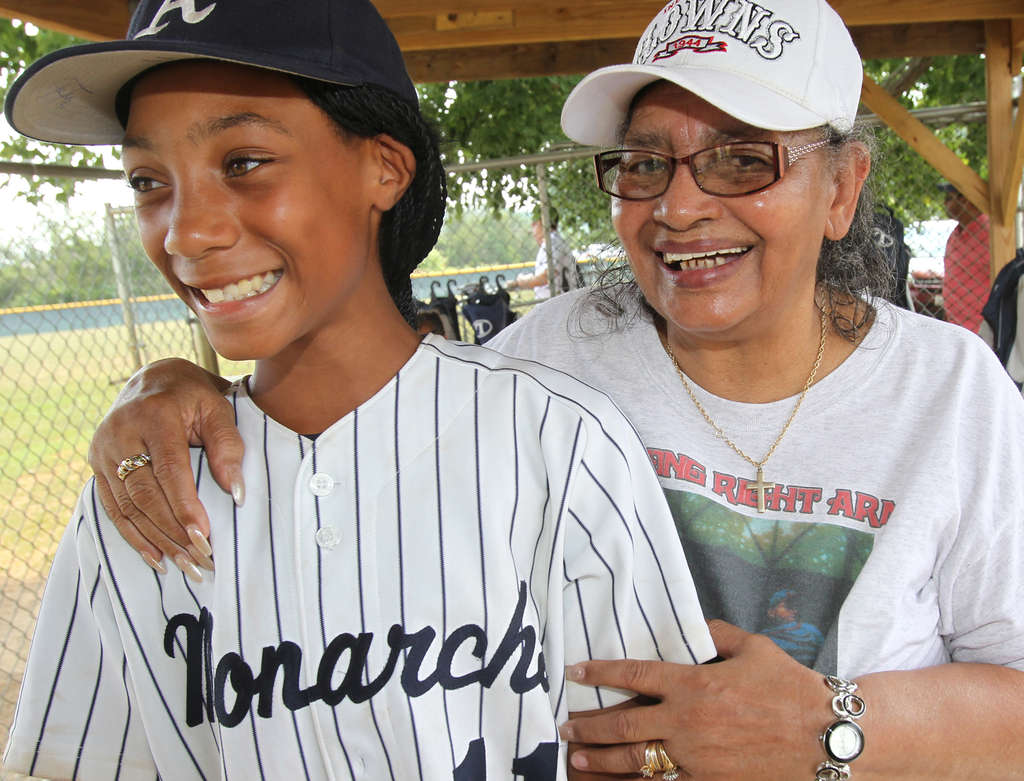 Mo'ne Davis honors Mamie 'Peanut' Johnson