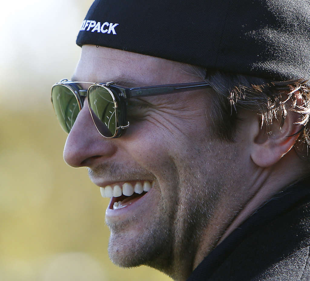 Bradley Cooper Finds Solace In Philadelphia Eagles After Golden Globes Snub