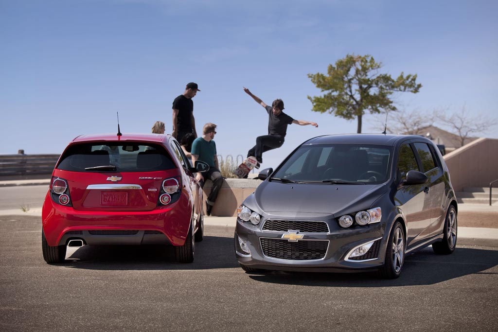 The all-new 2013 Sonic RS in Victory Red features a front fascia with a deep air dam design that enhances the car’s road-hugging stance and unique 17-inch five-spoke aluminum wheels.  The suggested retail price of the Sonic RS begins at $20,995, including destination.  Vehicles will arrive in dealerships in the fourth quarter. 