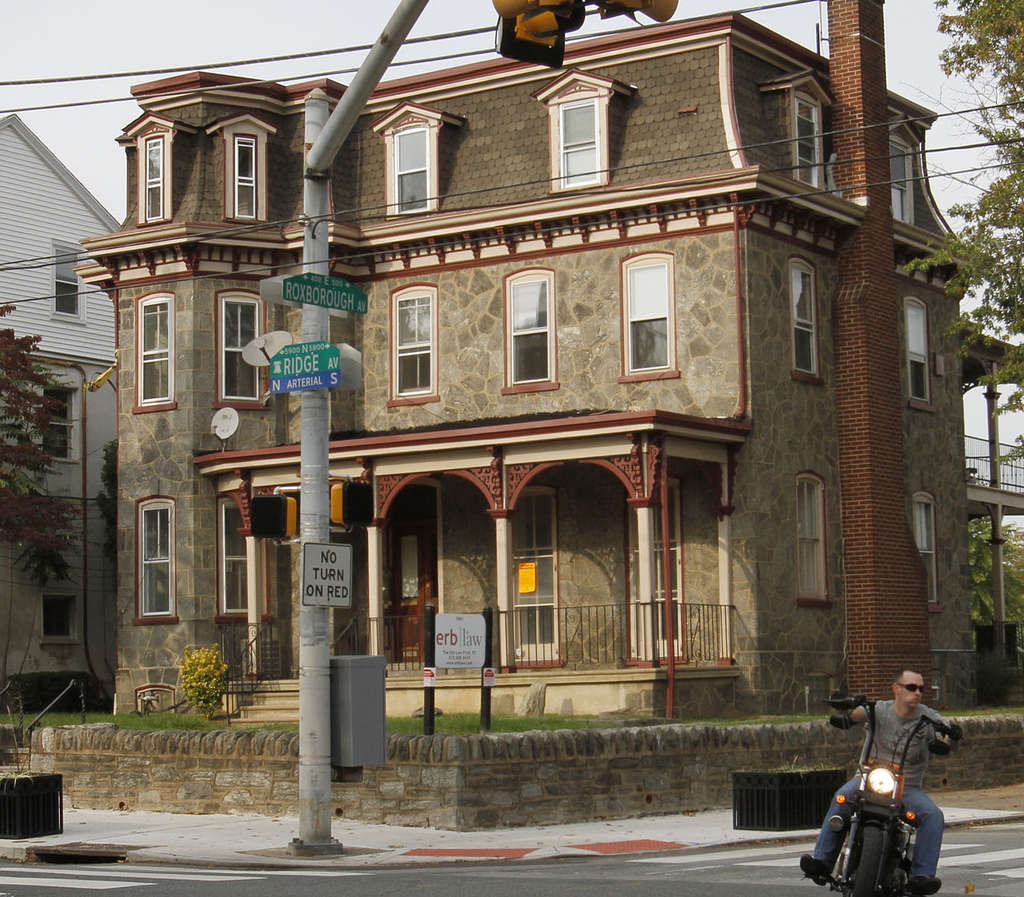 RALLY HOUSE IVY RIDGE - 7162 Ridge Ave, Philadelphia, Pennsylvania