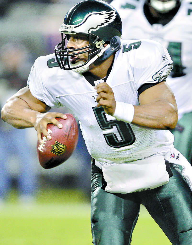 Did Philadelphia Eagles' Donovan McNabb throw up at Super Bowl? Fox Sports  director has answer.