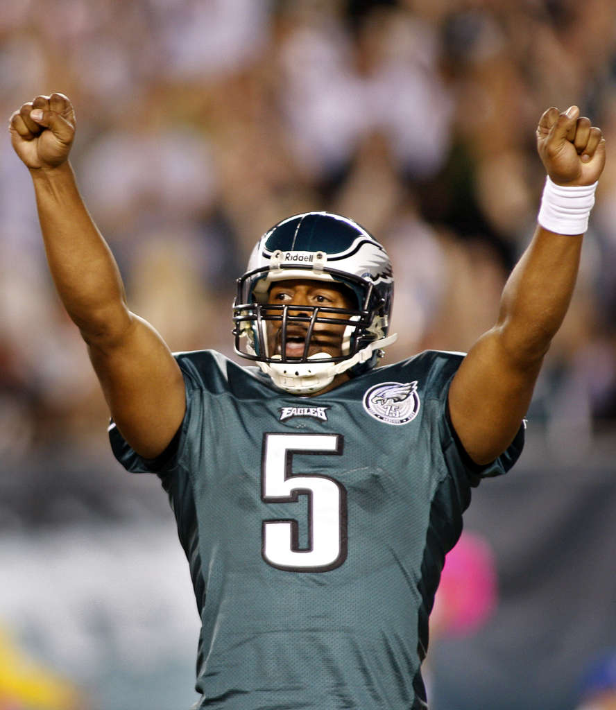 Did Philadelphia Eagles' Donovan McNabb throw up at Super Bowl? Fox Sports  director has answer.