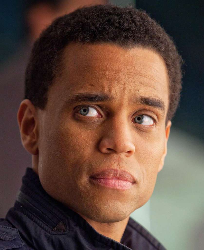 ASHLEY ♡ on X: black guy with blue eyes? mm michael ealy from