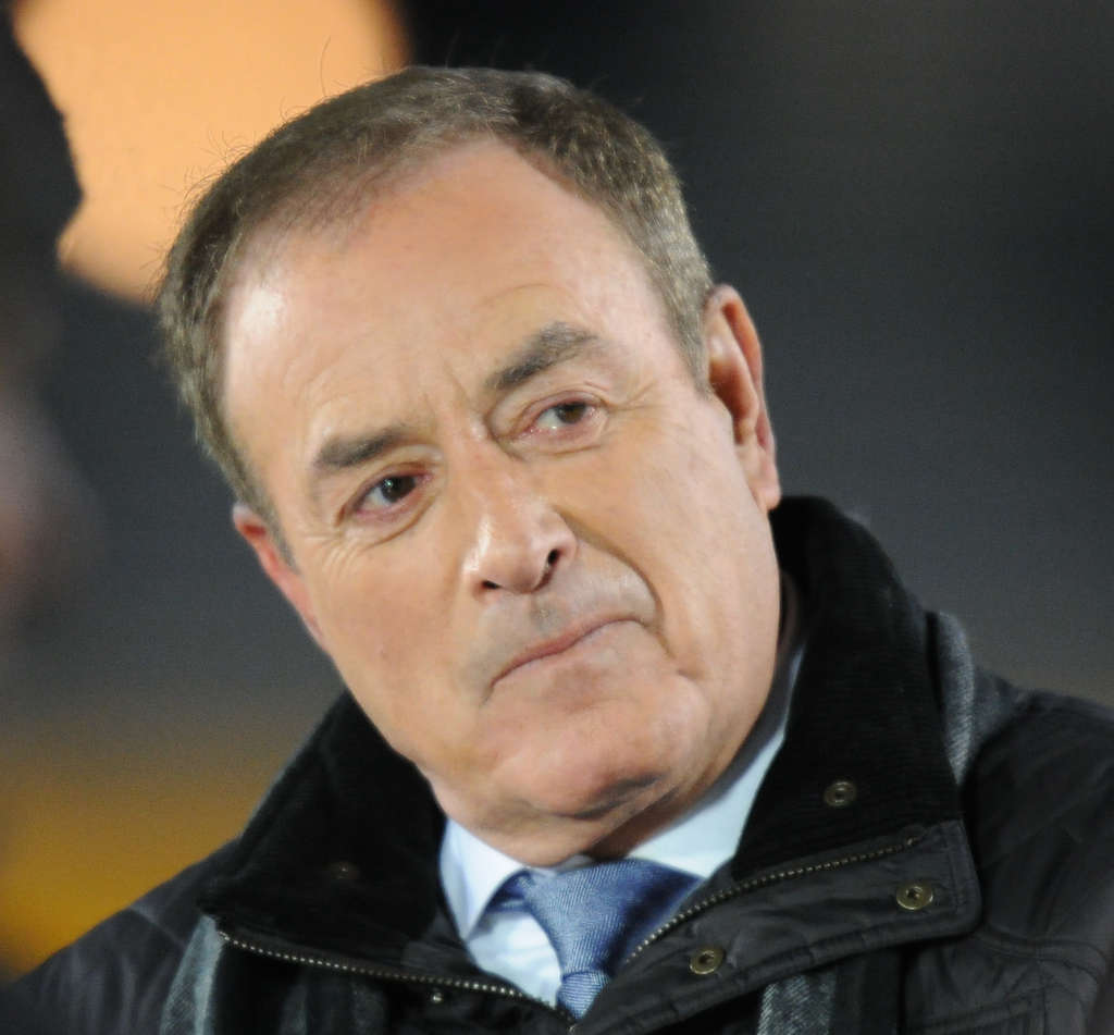 Al Michaels welcomed fans to long-imploded Veterans Stadium