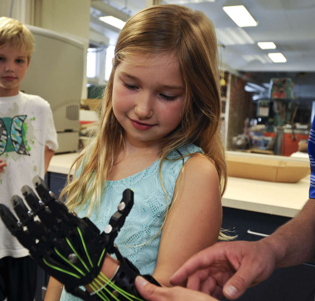Plymouth Whitemarsh students make prosthetic hand for 8-year-old girl
