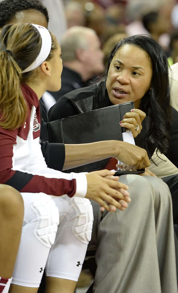 Dawn Staley is ALL IN ON THE @philadelphiaeagles 🏈🦅 (Via secnetwork/