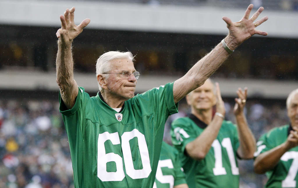 Eagles Hall of Famer Chuck Bednarik dies
