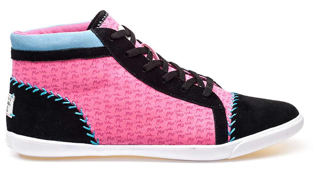 Don't miss these spiked neoprene #sneakers inspired by the world