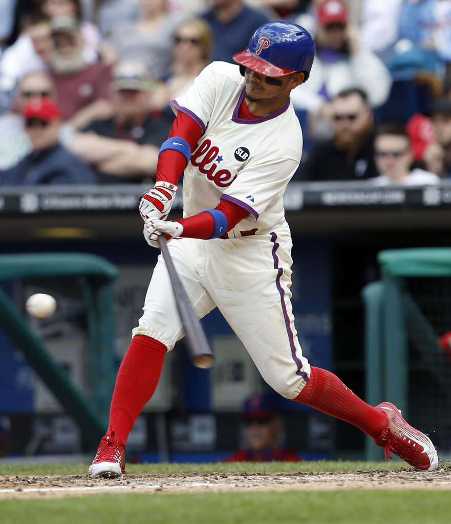 Phils' Freddy Galvis makes signature play