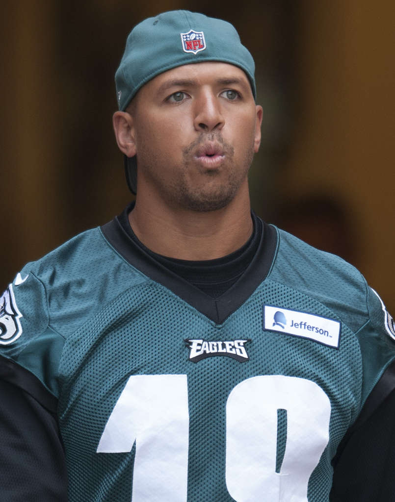 Cleveland Browns receiver Miles Austin hospitalized with kidney