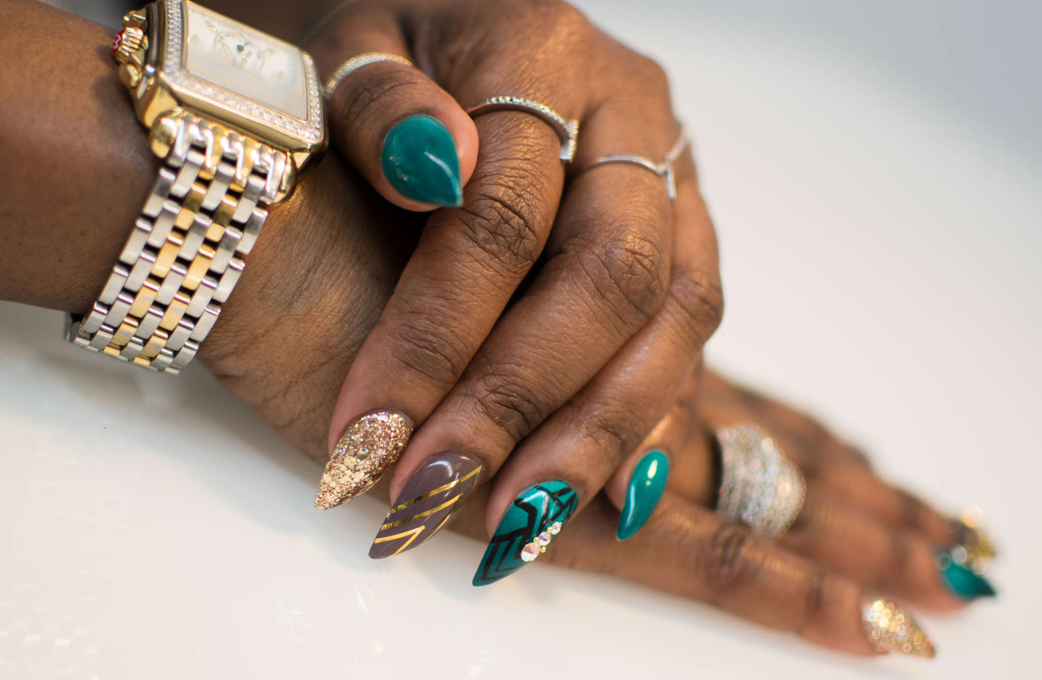 lady gaga pointy nails