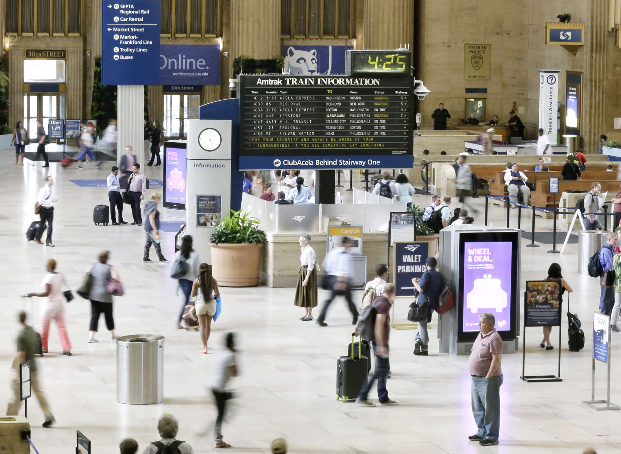 Grand Central Station & New York City -- Station Goes Digital by Replacing  Split-Flap Solari Boards
