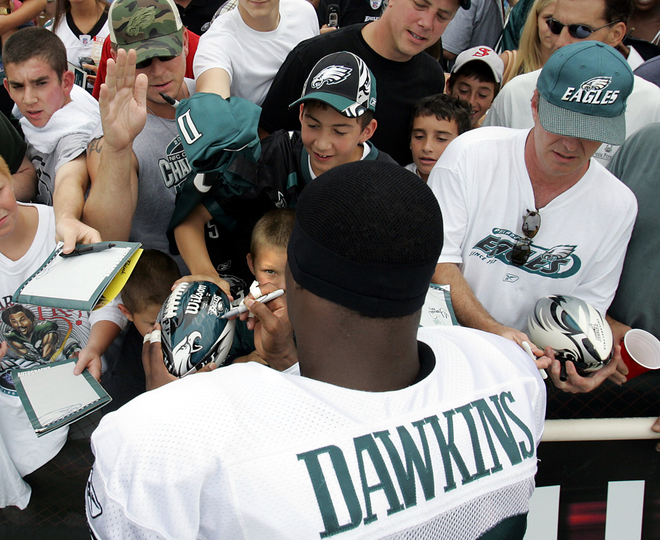 Brian Dawkins announces retirement from NFL – Daily Local