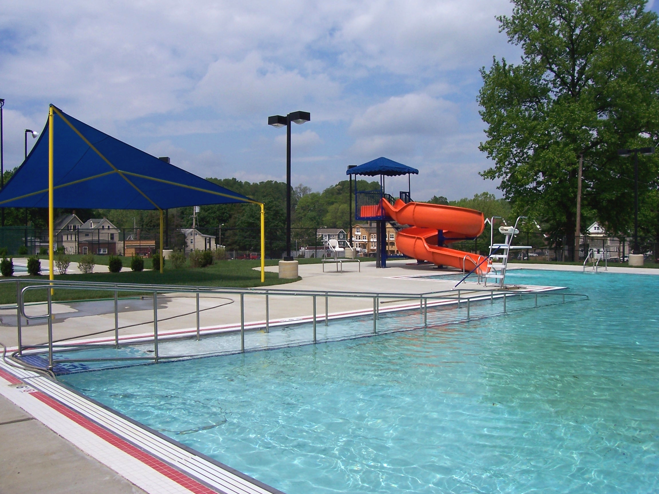 Discount pool membership deadline in LMT Philly