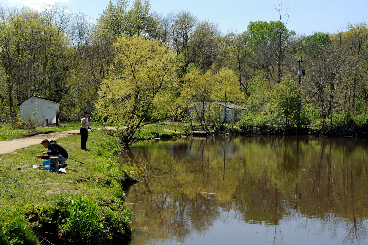 Golf course land is first state park in Glouco