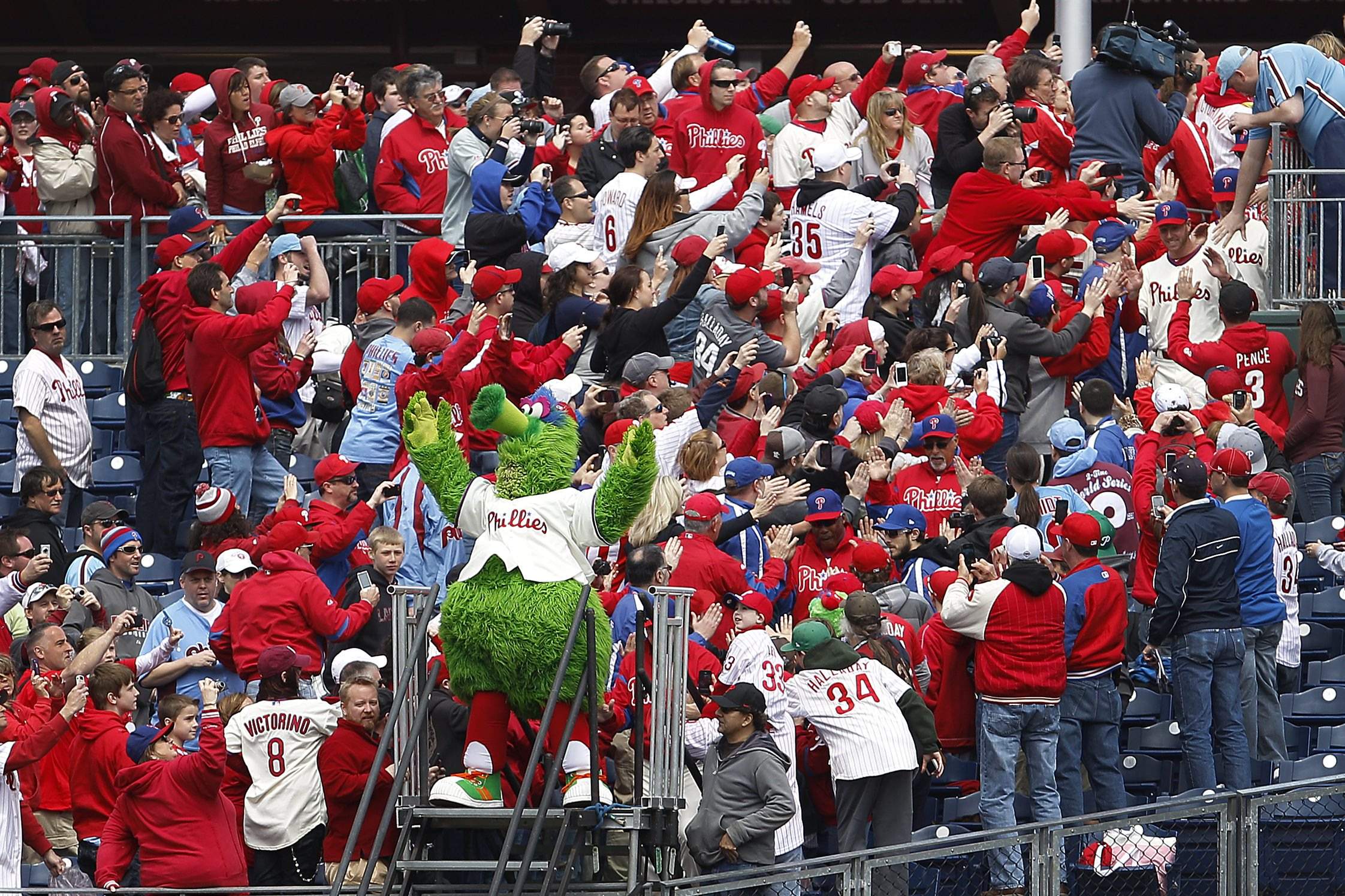 A day in the life of the Phillie Phanatic - Loquitur