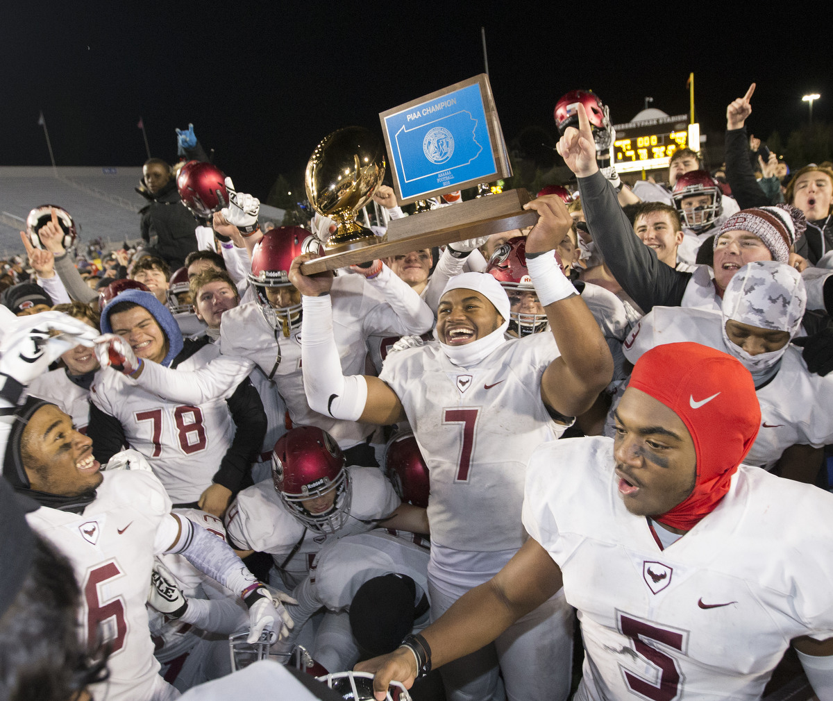 St. Joseph's Prep RB D'Andre Swift receives jersey for Army All