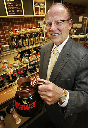 Wawa chief executive officer Howard Stoeckel says the company tries to make the time a customer spends in its stores a respite from economic gloom. “People want to feel good,” he said, “even if it’s for four or five minutes a day when they’re on their way to work.”<br />