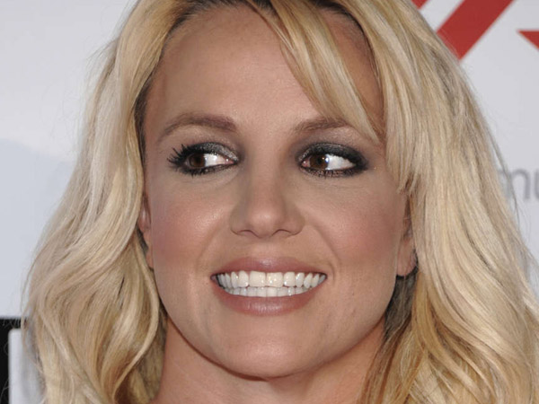 Sideshow: Spears bolting 'The X Factor'
