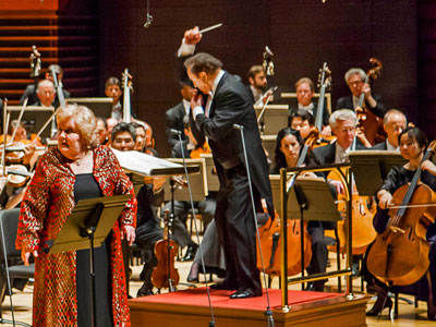 Orchestra performing &ldquo;Elektra,&rdquo; with conductor Charles Dutoit, singers Eva Johansson and Jane Henschel. RYAN DONNELL / Philadelphia Orchestra