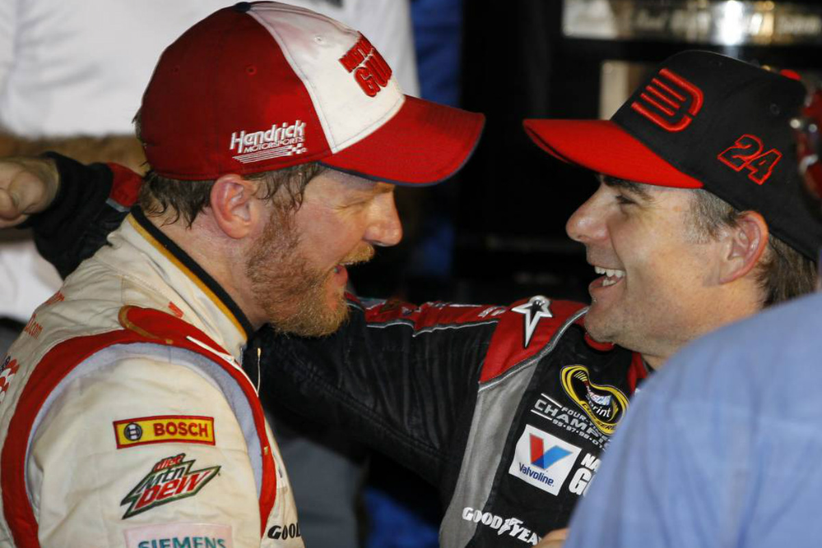 New FOX NASCAR Analyst & Four-Time Champ Jeff Gordon Joins FOX NFL