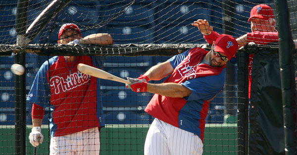 Raul Ibanez, Phillies agree to 3-year, $30 million deal - ESPN