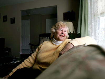 Linda Carruthers is a grandmother trying hard to be responsible, saving her money, buying health insurance, knowing that she might need to support herself another 25 years. She&acute;s 62. And getting to Medicare age 65 is a real challenge in terms of cost. ( David Swanson / Staff Photographer )