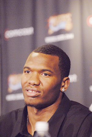 Marreese Speights answers reporter&acute;s questions at a news conference today. The Sixers drafted Speights with the 16th pick of the first round. Speights, 20, was a reserve on Florida&acute;s 2006-07 NCAA championship team before he moved into the starting lineup last season.